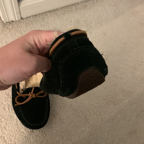 UGG Moccasin Slippers - Picture 7 of 9